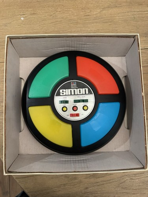 #ad Milton Bradley Simon Electronic Game 1978 Original Box Tested Working $38.00