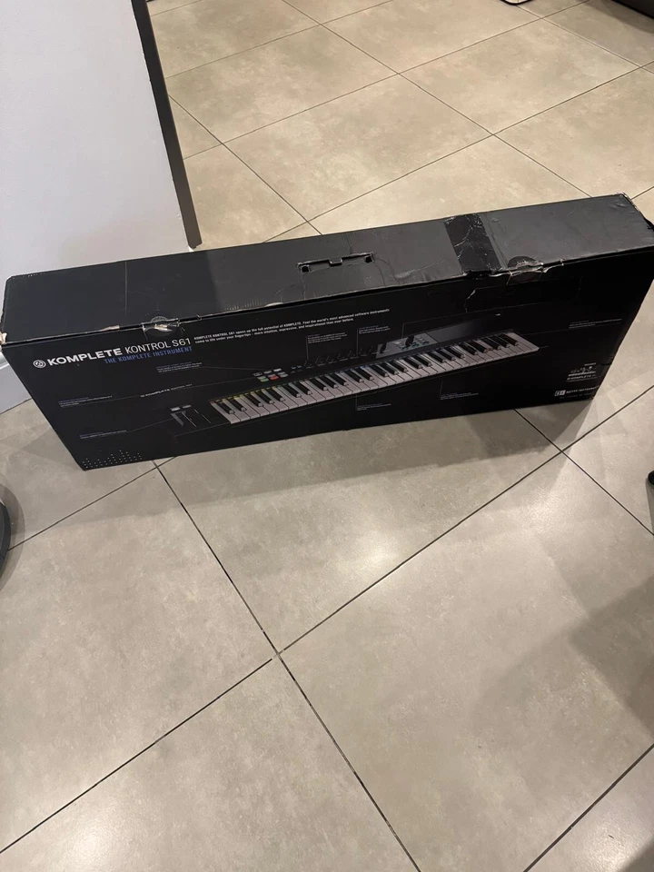 Native Instruments Komplete Kontrol S61 - Image 4 of 4