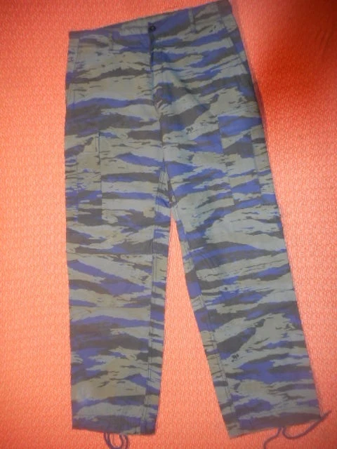 Blue camouflage trousers 2025