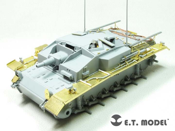 ET Model 1/35 EA35-118 WWII German StuG.III Ausf.E Fenders