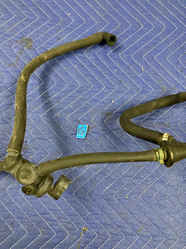 Línea de manguera de válvula de purga de vacío Volvo S60R S60 V70R 2004-2007 30645457 OEM #2876M Foto 4 de 4