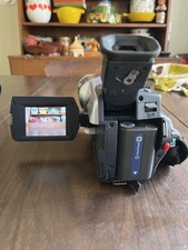 Sony Handycam DCR-TRV250 Digital 8 Camcorder 20x Zoom USB Streaming NightShot
