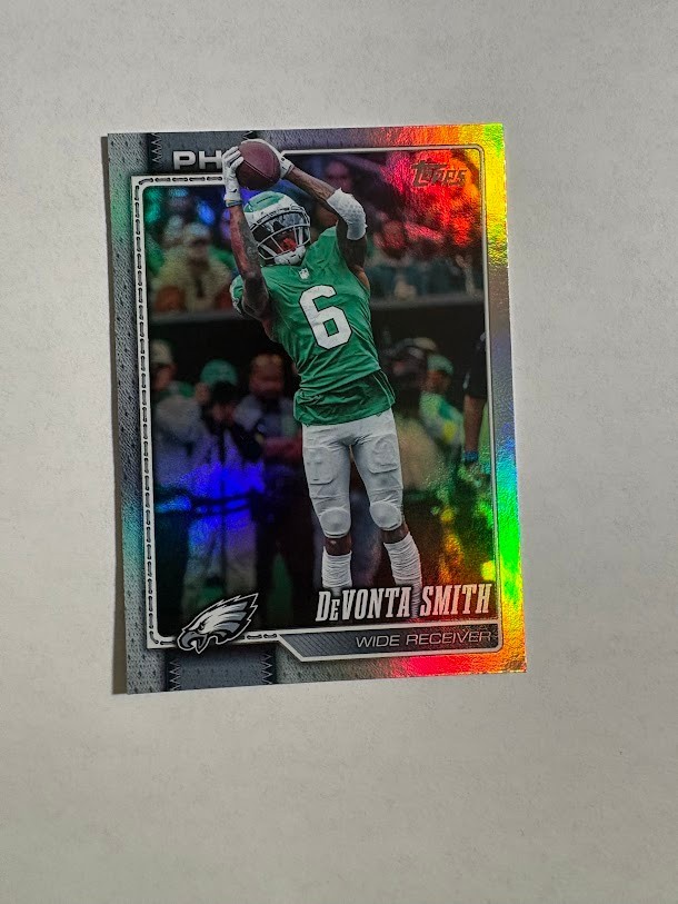 2026 Topps - DeVonta Smith #165 Holofoil Philadelphia Eagles 