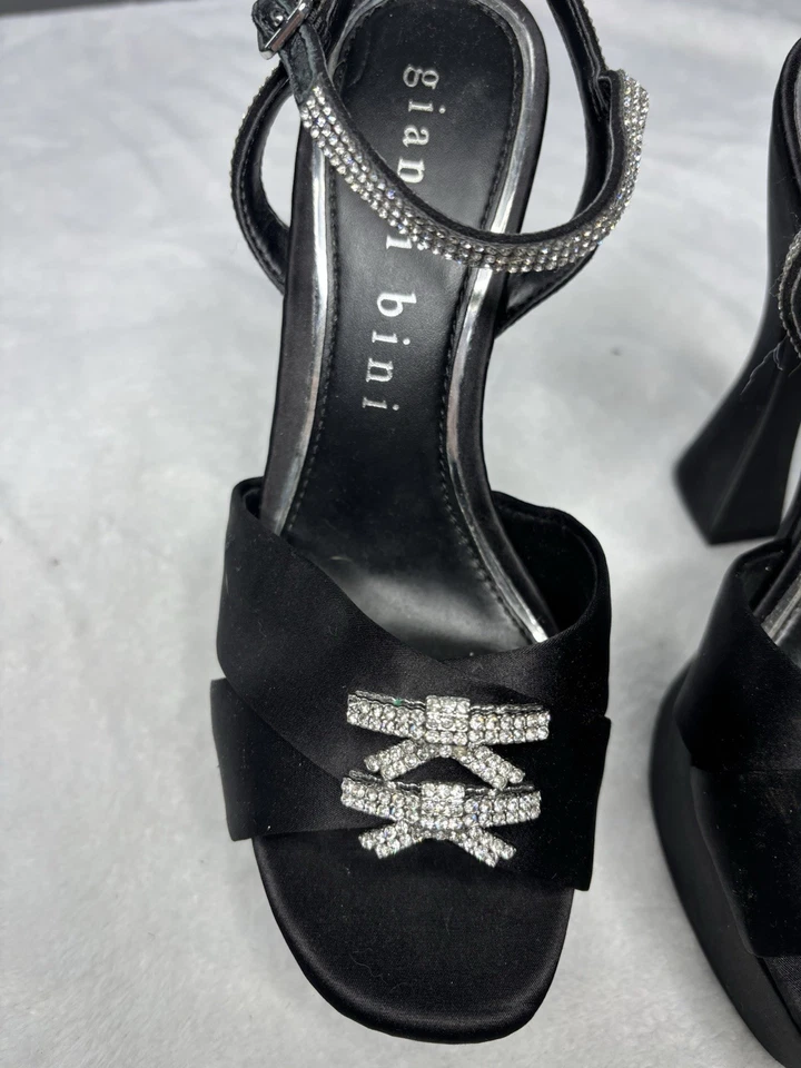 Tacón de diamantes de imitación negro/plateado Gianni Bini, talla 7,5 M Foto 3 de 4