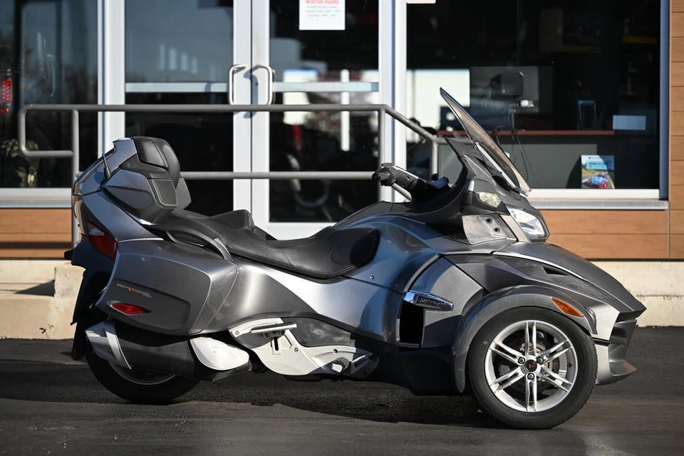 Can-Am Spyder RT 2012 Audio Convenience SE5  Foto 2 de 4