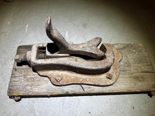 Antique Windmill Water Well Pipe Dog Puller Vintage Cast Iron Made in the USA