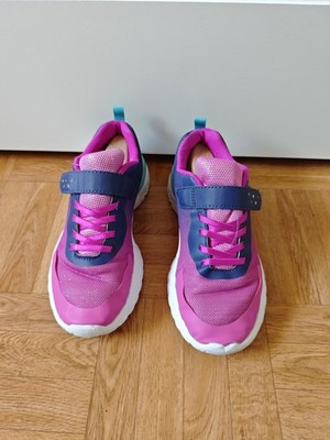 Turnschuhe Hallenschuhe Gr. 36