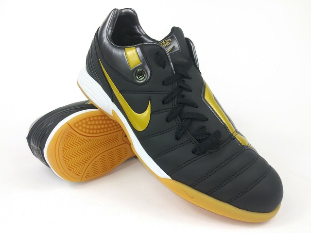 indoor soccer shoes size 7.5