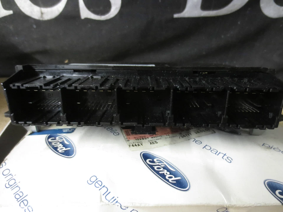 Ford Mondeo 07 15 2.0tdci Injection Control Unit Siemens Part No 5WK48799C - Image 2 of 3