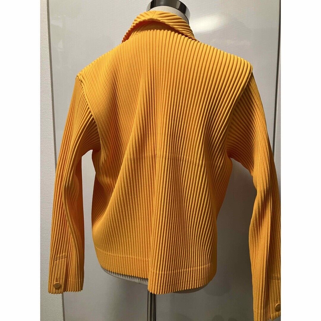 Homme Plisse Issey Miyake 20AW Yellow Pleats Tailored Jacket Homme Plisse Issey Miyake 20AW Yellow Pleats Tailored Jacket