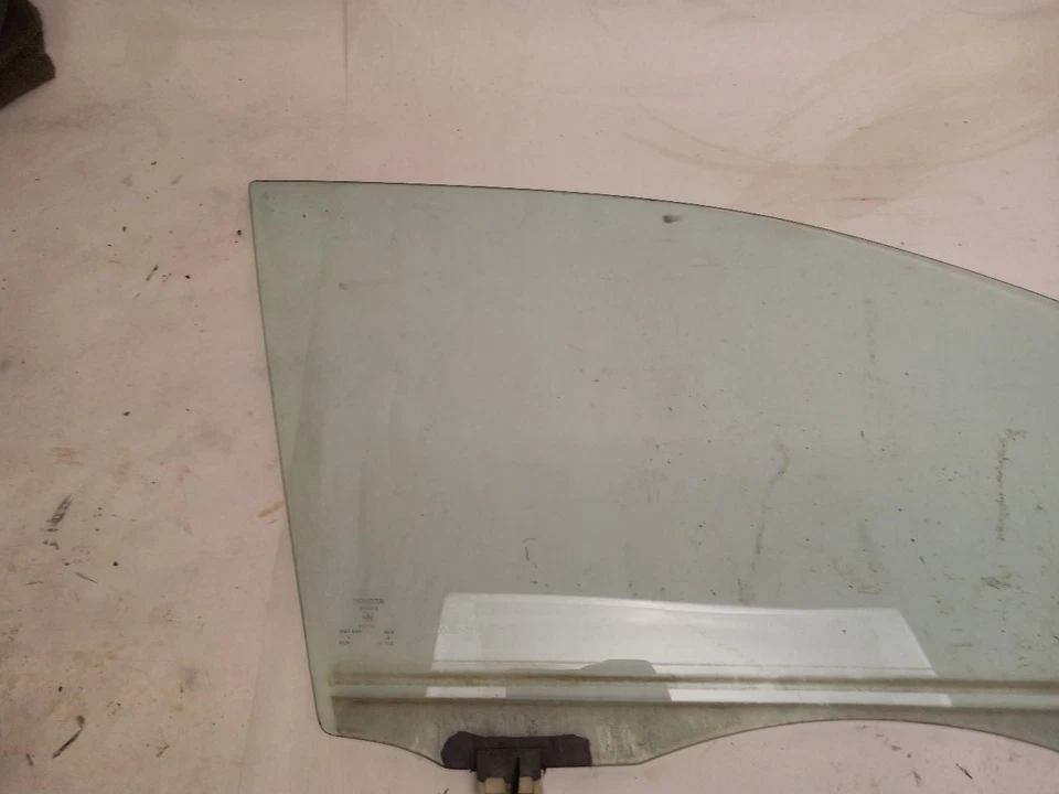 Cristal puerta pasajero delantero para Toyota Corolla 2003-2008 Foto 2 de 4