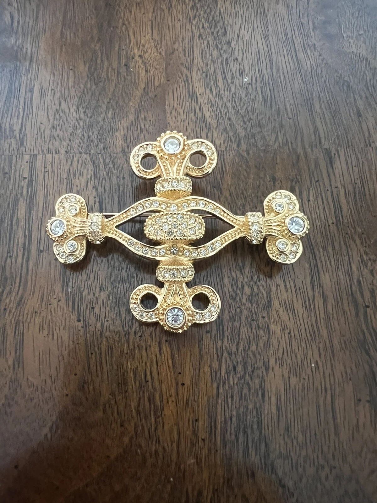 Broche bijoux vintage designer Christian Dior ton or forme de croix !