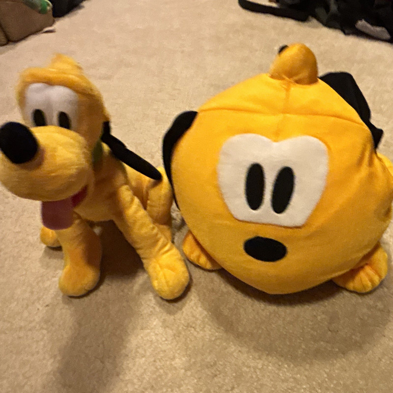 Disney Pluto Plush Stuffed Animal & Yellow Round Pillow Lot 2012 MPN 1256