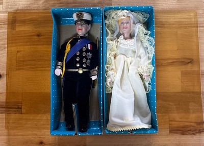 Princess Diana & Prince Charles Vintage Porcelain Dolls In Original Boxes
