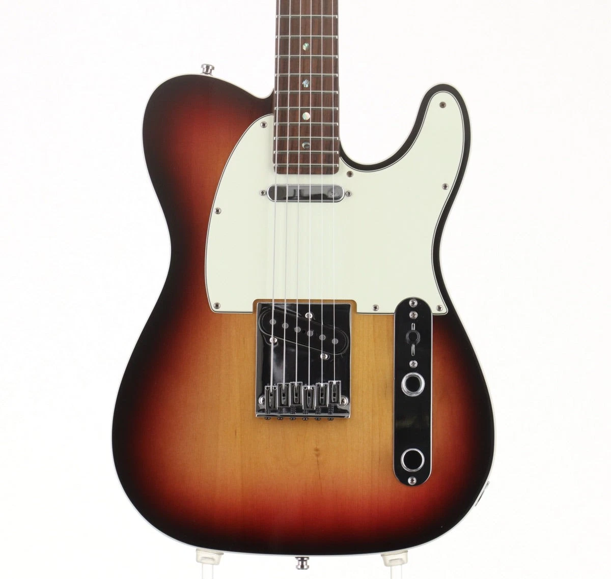 Preços baixos em Fender American Deluxe Telecaster Guitarras