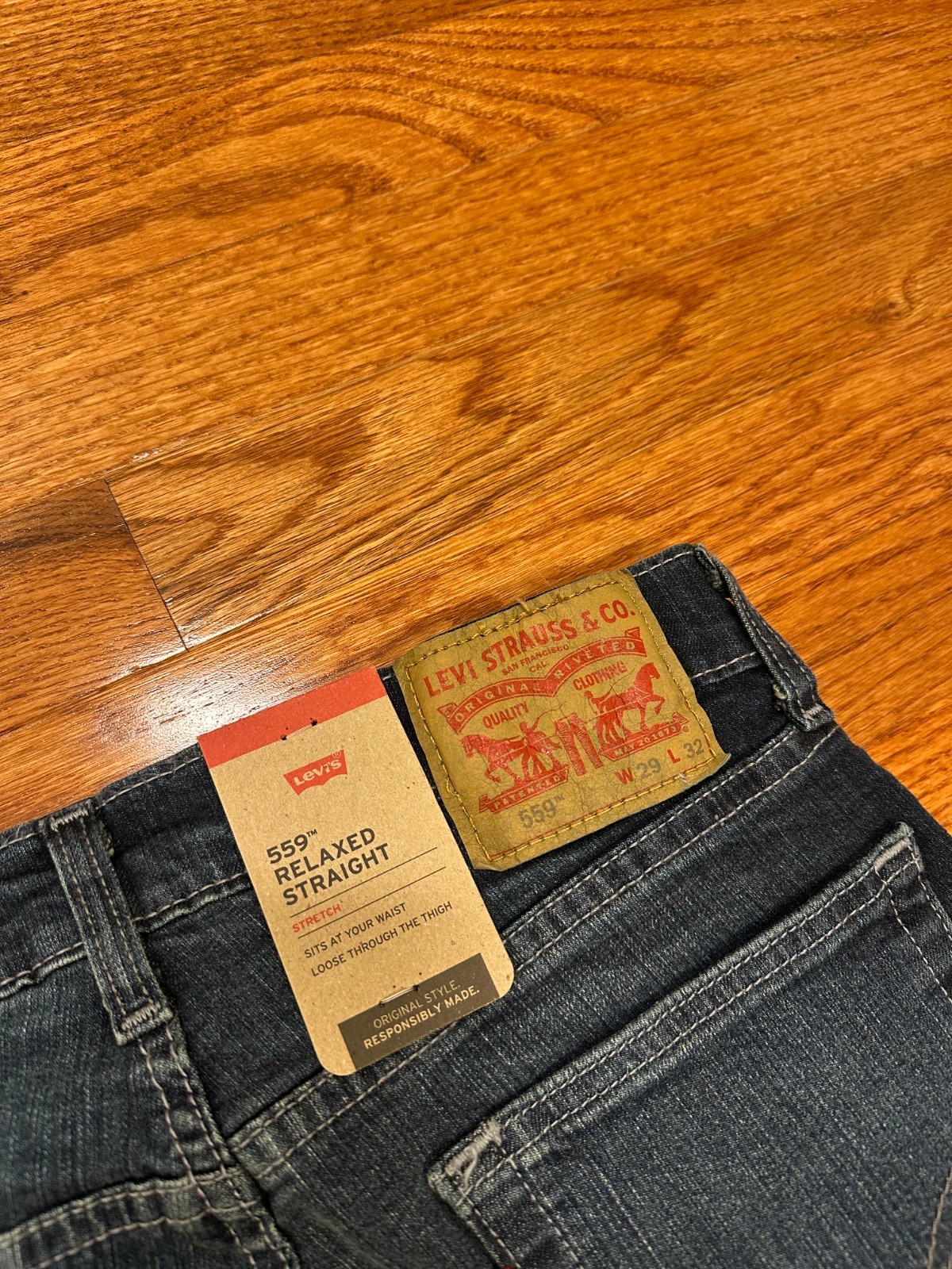 New Levi's 559 Relaxed Straight Stretch Denim Jeans Fits Mens 29x31 Blue Fade thumbnail 9