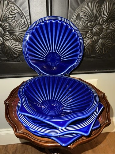 Beautiful Fiesta Shell Plate Set of 4 Twilight New Condition
