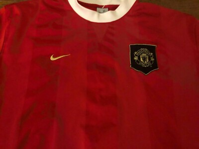 man united home jersey