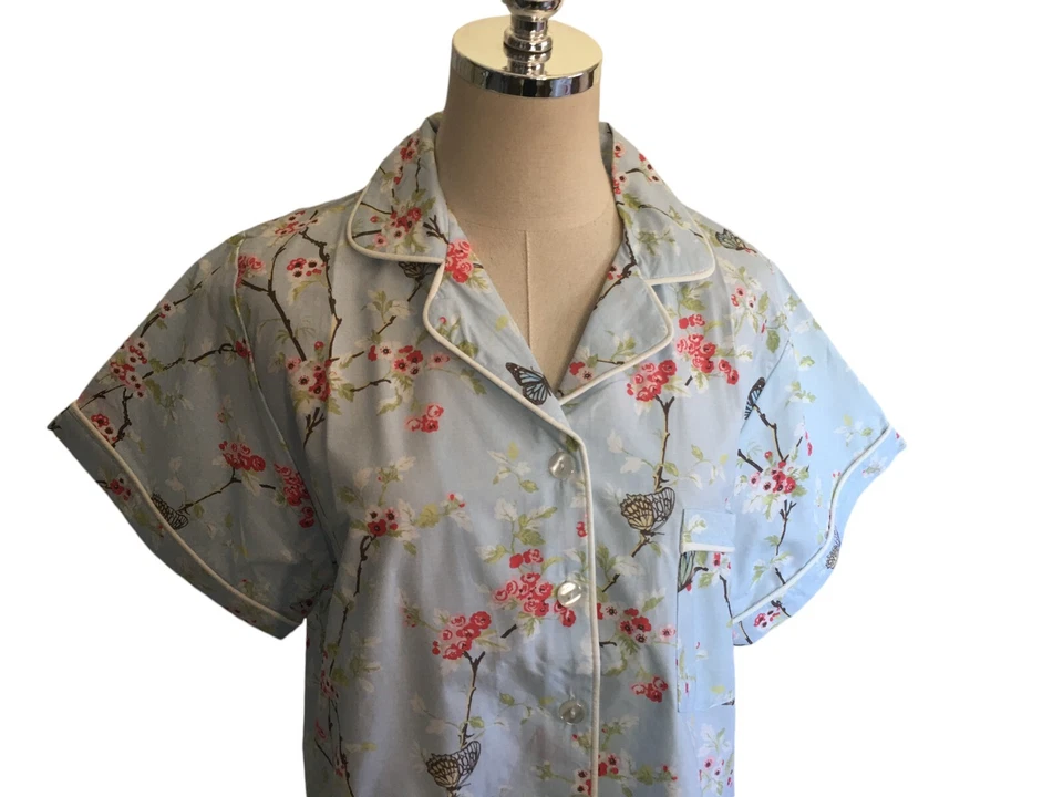 Conjunto de pijama y pantalón Ella Simone para mujer talla pequeña azul rojo floral manga corta Foto 3 de 4