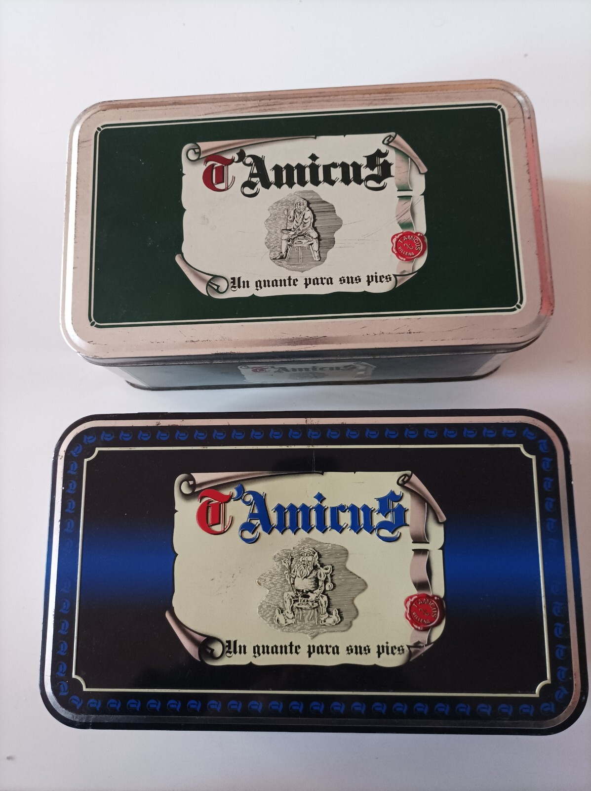 2 X CAJA METALICA AMICUS - UN GUANTE PARA SUS PIES - MEDIDAS 31 X 18 X 8 CM