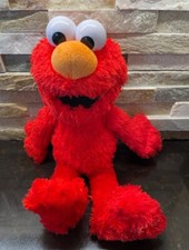 2016 Hasbro Sesame Street Love to Hug and sing Elmo