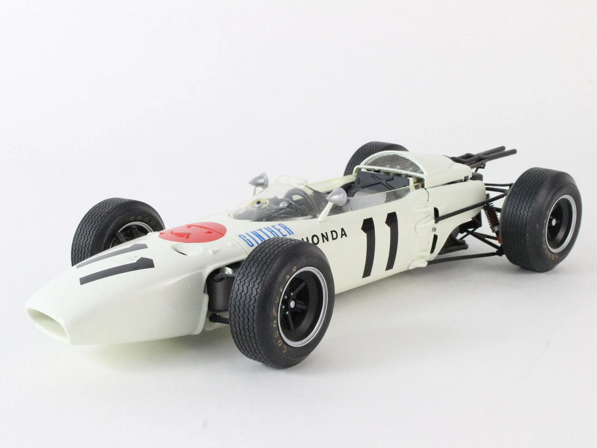 Tamiya 1:12 Scale Built Honda Ra272 F1 #11 Ritchie Ginther Model Car White  & Red