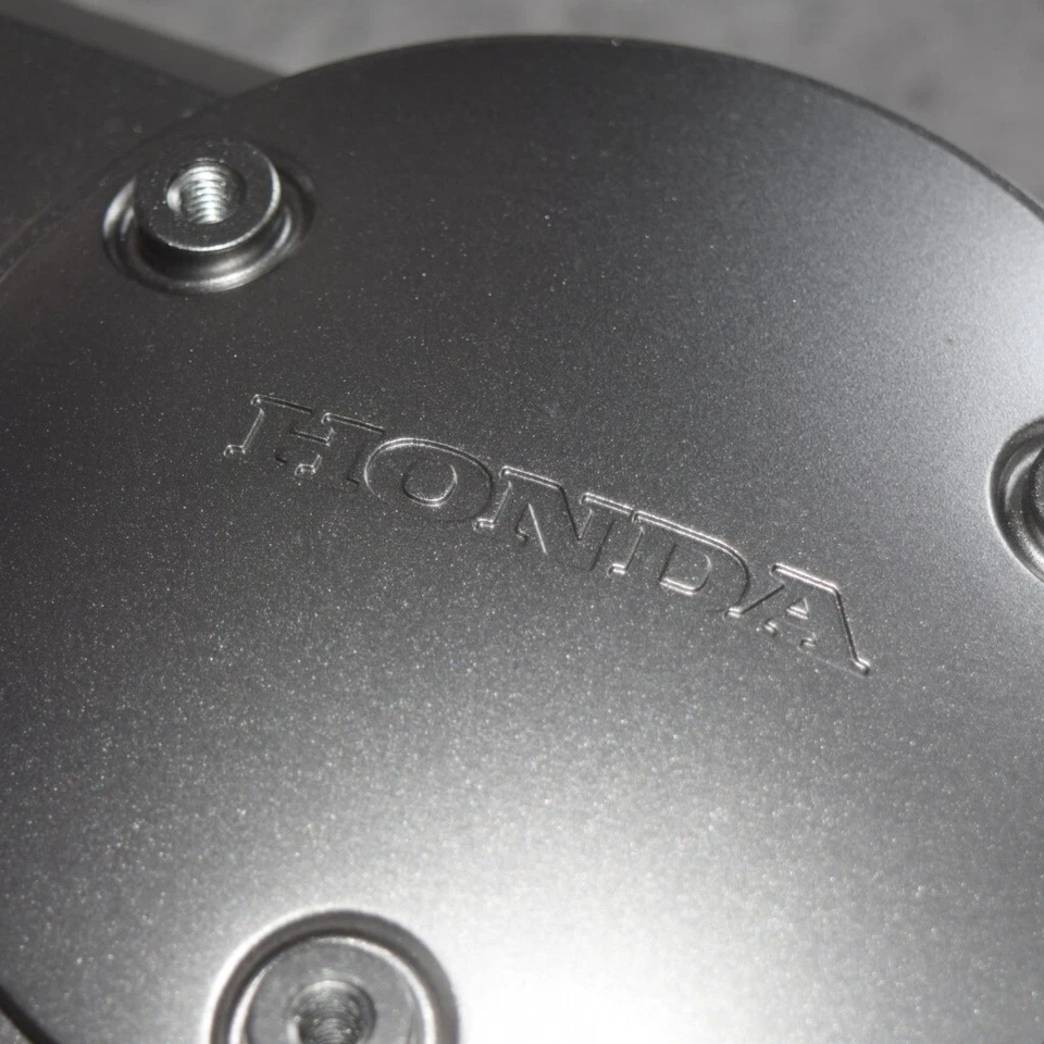 Cubierta motor (lado derecho) CT125 2023 Original Honda 11330-K2E-T10 Foto 3 de 4