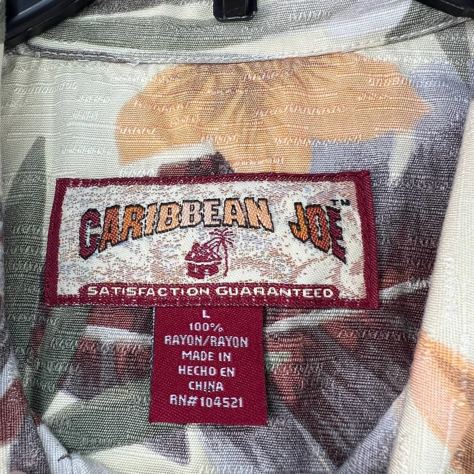 Camisa con botones Caribbean Joe para hombre talla grande amarilla floral  Foto 3 de 4