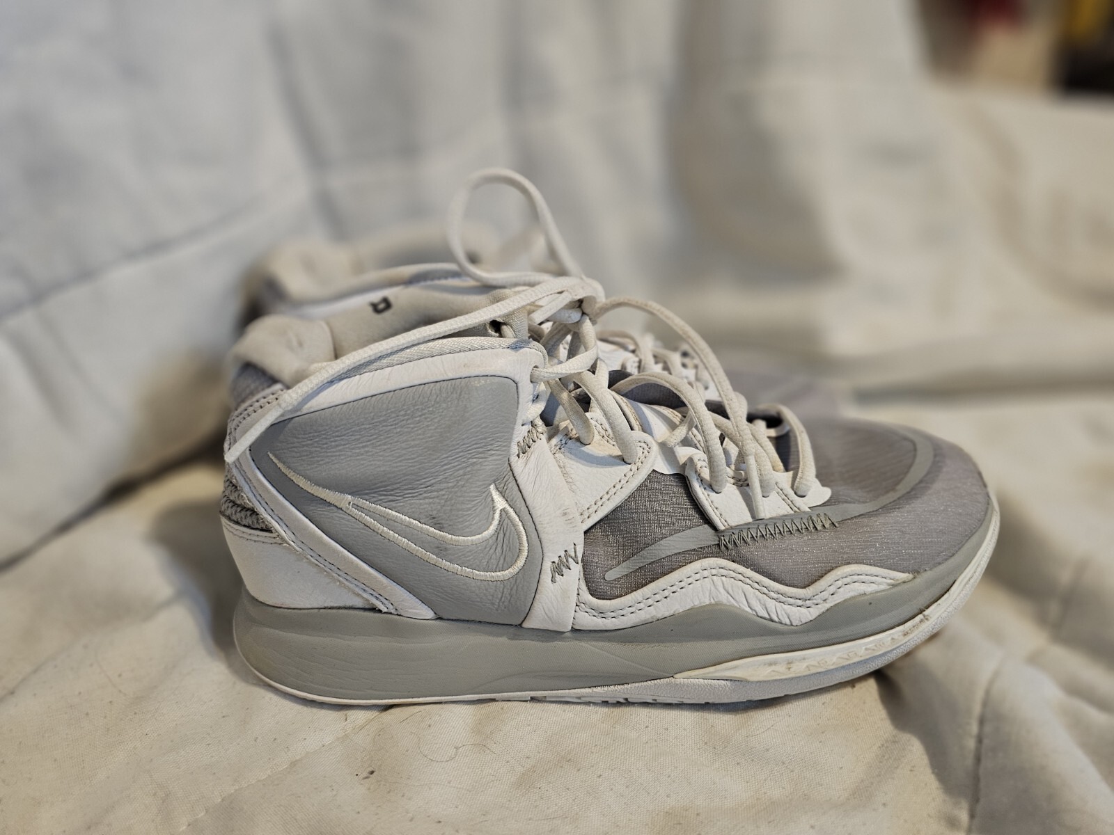 Kyrie Infinity - image 1