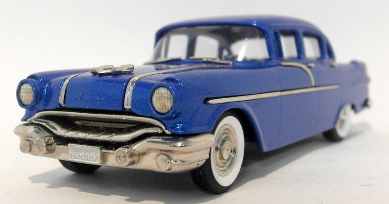 Brooklin 1/43 Scale BRK137 - 1956 Pontiac Chieftain 860 4-Dr Sedan 