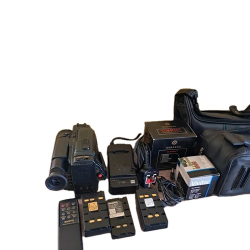 Sanyo Fuzzy Logik Camcorder With Remote Control Not Fully Working - Picture 9 of 12