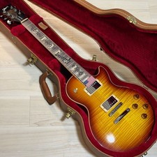 Gibson Les Paul Standard 2016-2017 avec étui rigide et accessoires