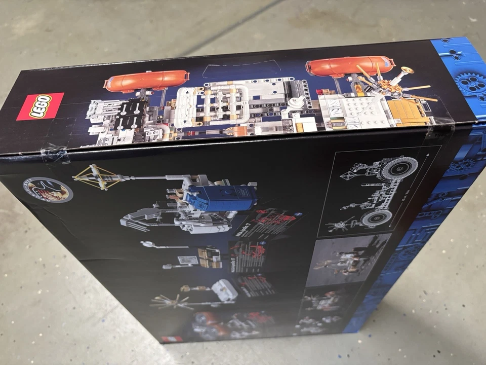 LEGO TECHNIC: NASA Apollo Lunar Roving Vehicle-Lrv (42182) - Image 4 of 4