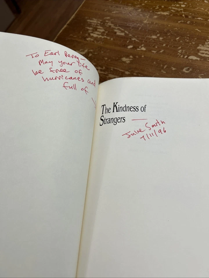 The Kindness of Strangers by Julie Smith *Signed* HC/DJ 1st Edition 1st Print - Imagem 2 de 4
