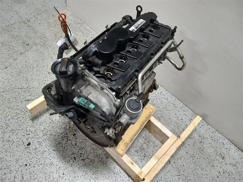 ENGINE ASSEMBLY 160K VIN P 5TH DIGIT fits VOLKSWAGEN JETTA 2011 - 2014 - Image 2 of 4