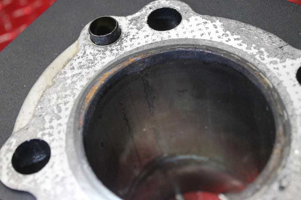 Sportster XL883 2015 jarras y pistones de cilindro delantero y trasero de hierro Sp97 2006-2022 Foto 4 de 4