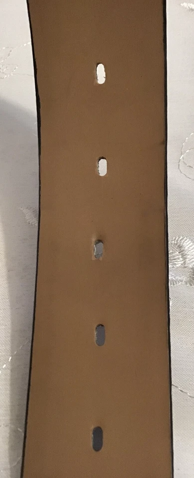 Cinturón de cuero Neiman Marcus, talla S, hecho en Italia Foto 3 de 4