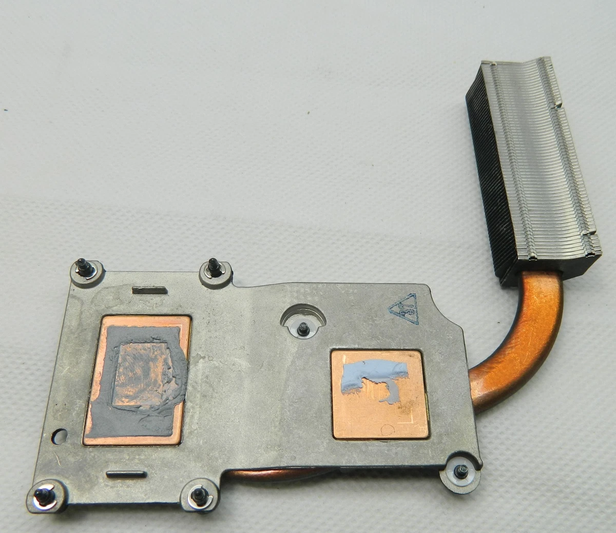 6043B0090001 HP Elitebook 8460P OEM CPU Cooling Heatsink 642767  