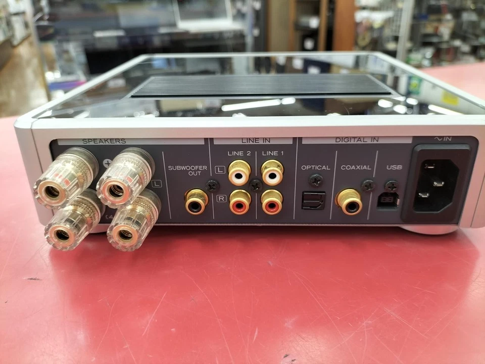 TEAC A-H01 Reference 01 | USB DAC (24/192) | Line In x2 | Headphone | Remote - Image 3 of 4