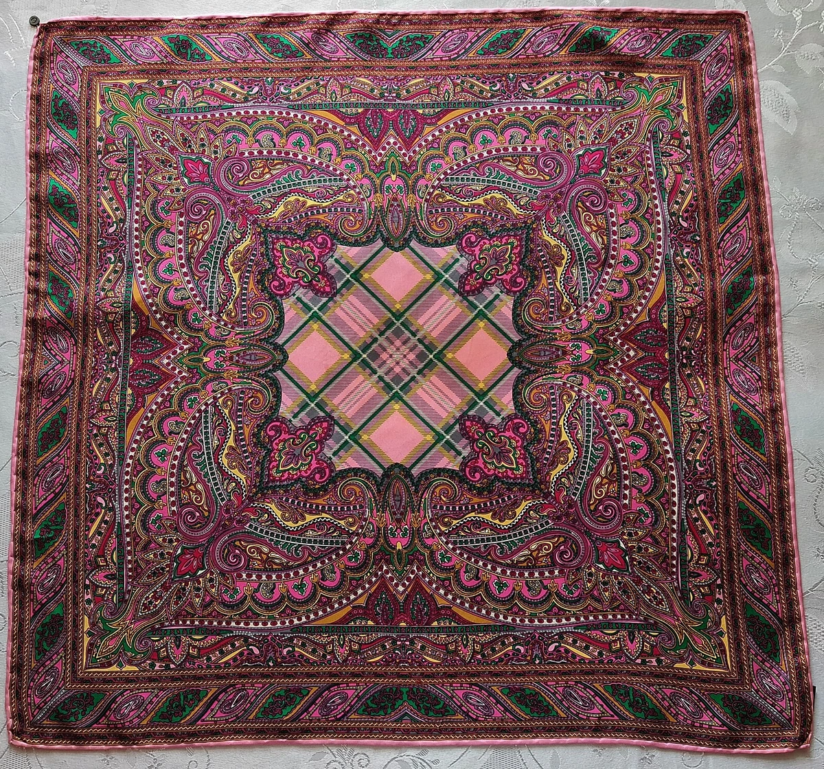 2) FOULARD SEIDE, Codello 50 x 50 (Gebraucht) in Bern für CHF 15 - mit