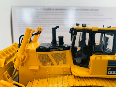 コマツ建機　KOMATSU D155AX-7 1/50　　2セット Komatsu D155AX-7 Bulldozer 1:50 Scale Die-Cast Model UH8010