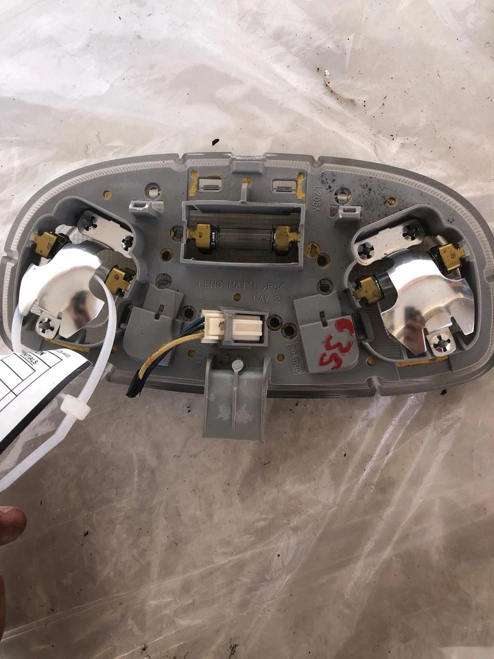 2006 FORD FUSION Front Interior Dome Light Map Lamp Overhead Reading Light OEM - Image 2 of 4