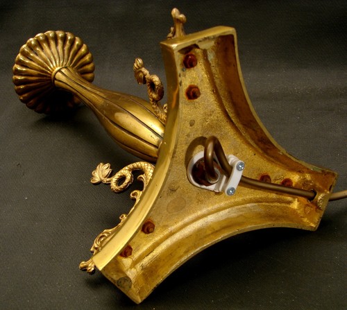 Lámpara de mesa de principios del siglo XX de magnífica calidad con delfines - Imagen 6 de 6