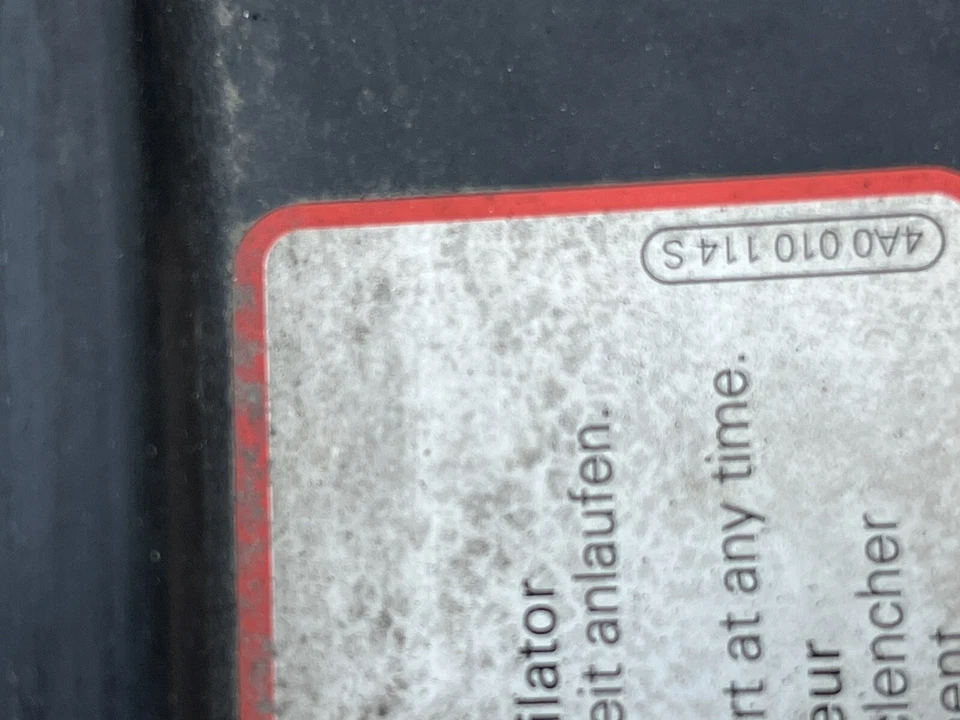 AUDI A4 2004-2006 CONVERTIBLE GENUINO RADIADOR DELANTERO SOPORTE CONJUNTO Y VENTILADORES OEM Foto 3 de 4