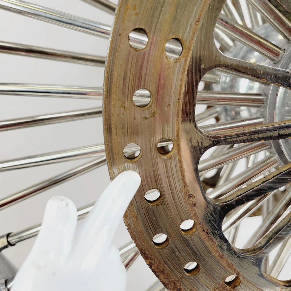 Neumático Harley Touring Whitewall 23 x 3,5 DNA Diamond Mammoth 52 rueda de radios gruesos Foto 3 de 4