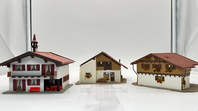 Kibri H0 B-8044 Charlet near HPFGARTEN and two other houses FOR HOBBYISTS ORI...