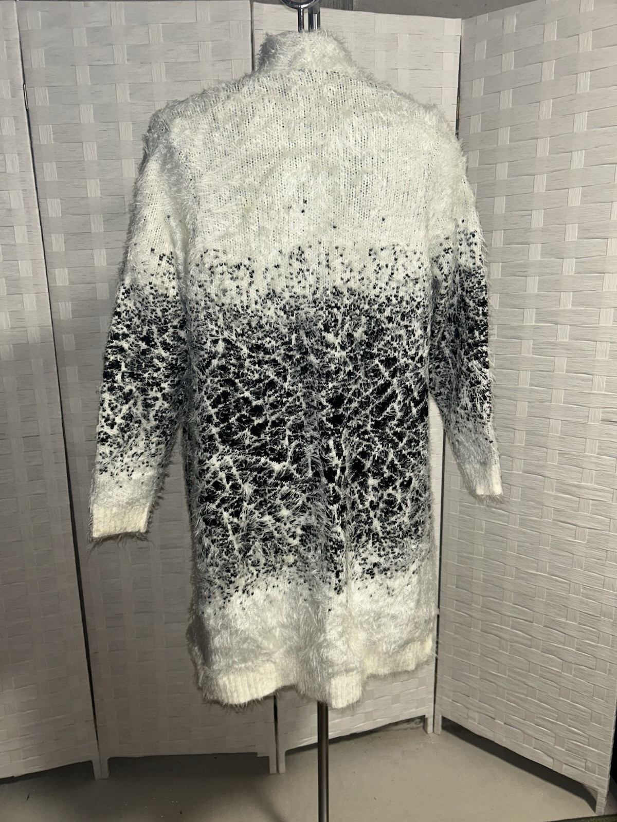 Violet Ruby Size Medium Fuzzy Warm Soft Open Card… - image 5