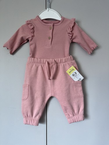 Baby Set Long Sleeve Bodysuit Age 0-3 Months & Pink Jogger Bottoms NEW TAG - Picture 9 of 24