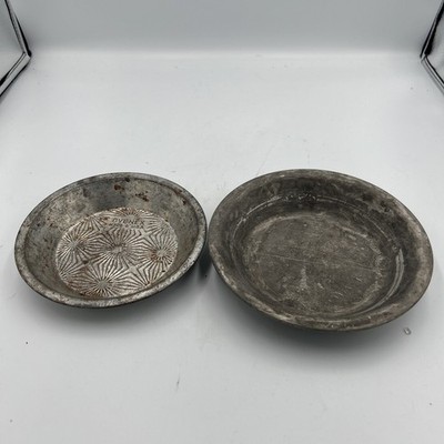 Vintage Ovenex Metal Pie Tins Baking Pans Set Rustic Farmhouse Kitchen Decor