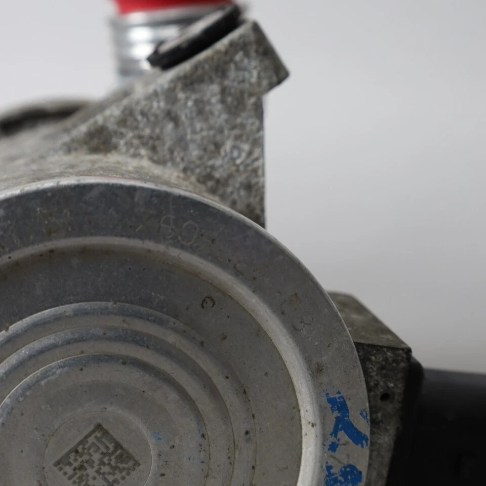 2012-2016 BMW X1 X3 X4 Z4 328i 428i Electric Water Pump 11517604027 OEM Used - Image 4 of 4